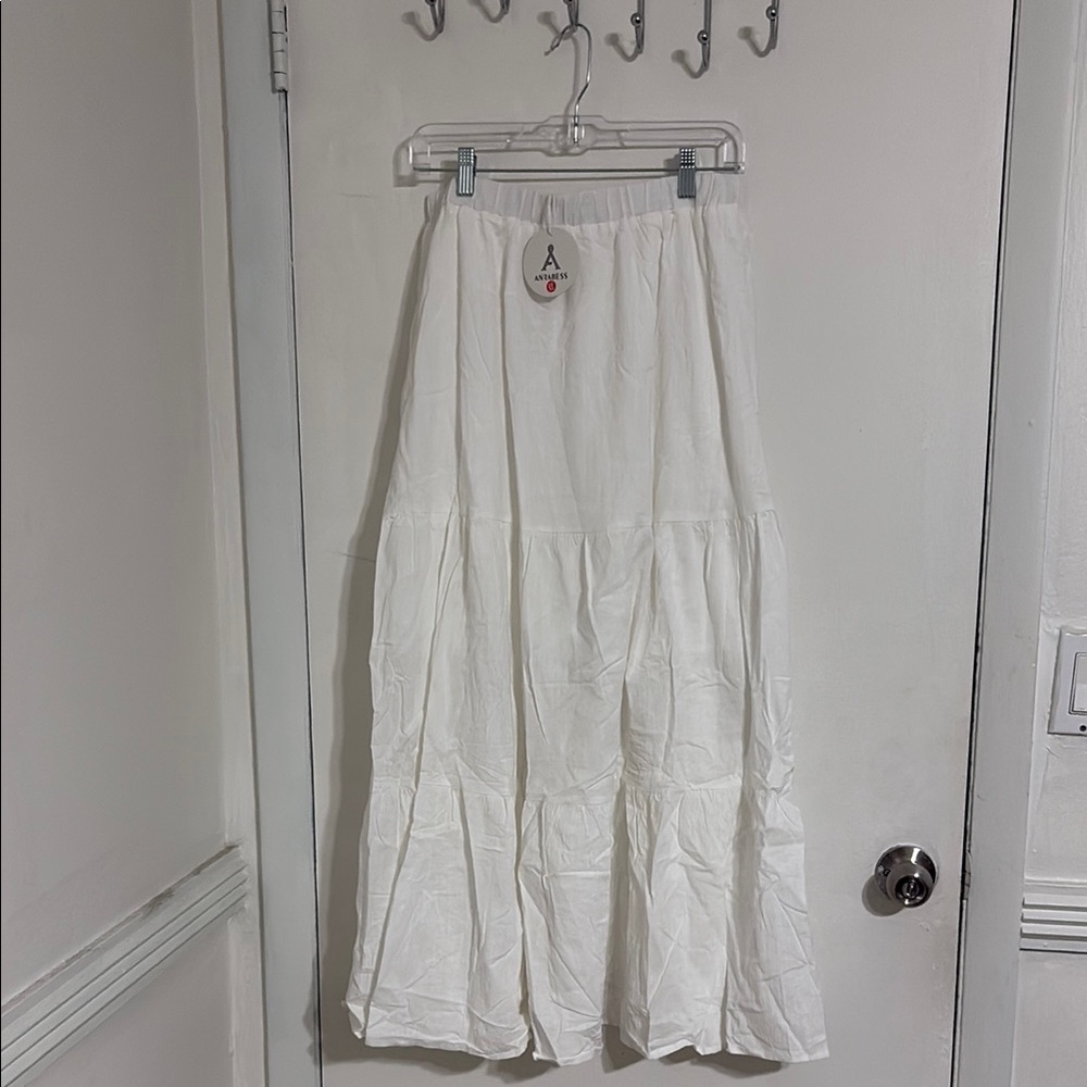 Elegant White Maxi Skirt